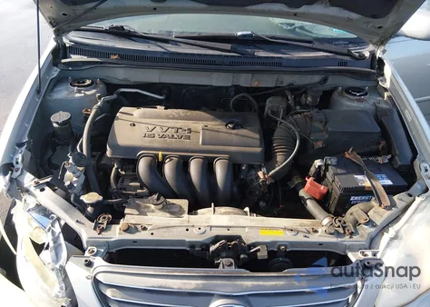 2004 Toyota Corolla Le z USA, uszkodzony, nr VIN 2T1BR32E04C205841